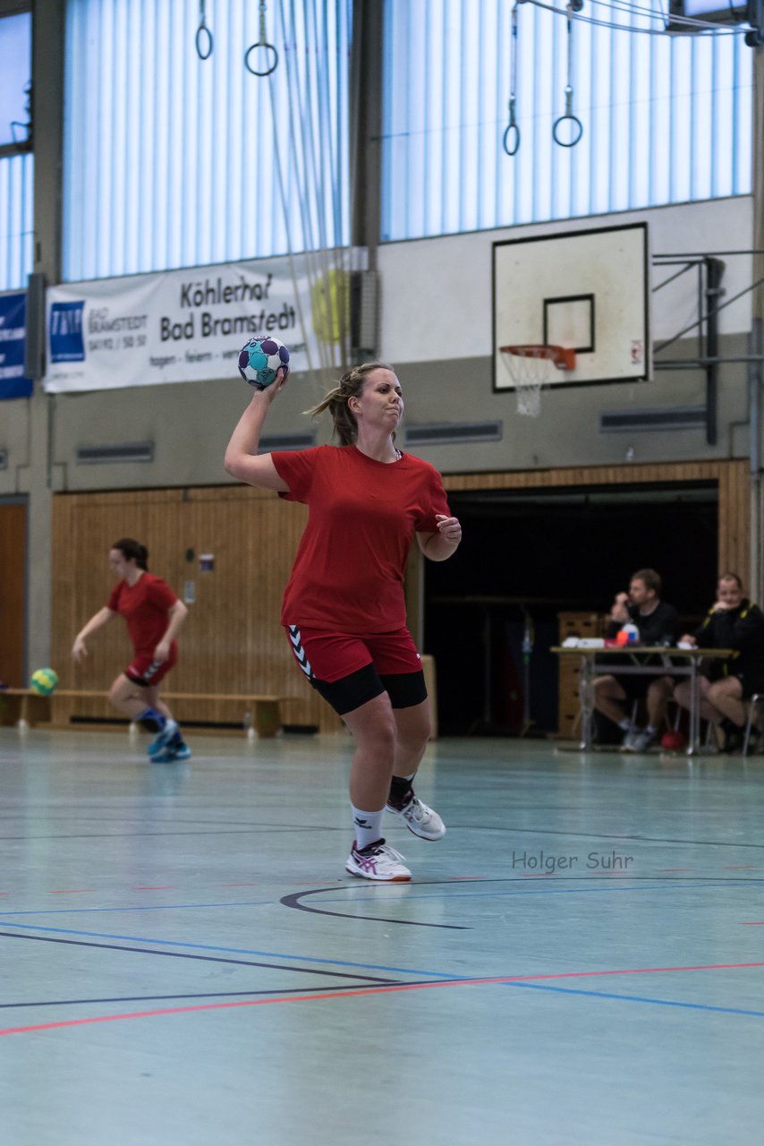 Bild 193 - Frauen Barmstedter TS - Buedelsdorfer TSV : Ergebnis: 26:12